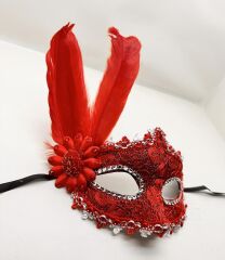 Nessiworld  Kırmızı Renk Tüylü Dantelli Gözleri Taşlı Balo Parti Maskesi