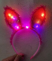 Nessiworld    Kenarları Dantelli Fuşya Pullu Payetli Led Işıklı Tavşan Kulak Taç 23x19 cm