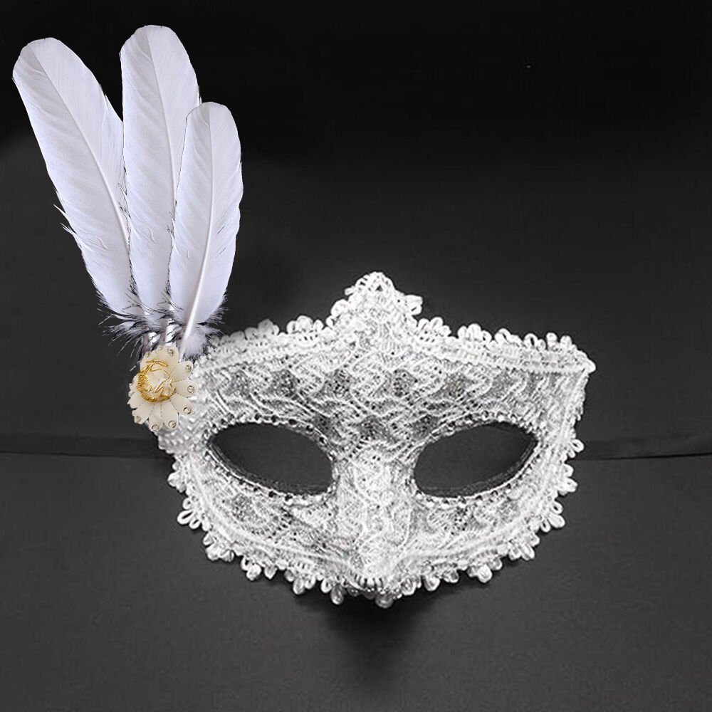 Nessiworld  Beyaz Renk Tüylü Dantelli Gözleri Taşlı Balo Parti Maskesi