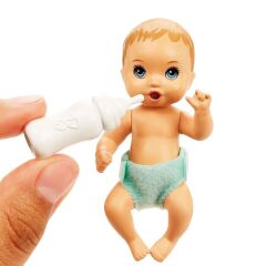 Nessiworld  HJY33 Mavi Saçlı Skipper Bebek Bakıcısı  ve Oyun Seti