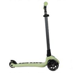 Nessiworld   Let's Ride Two Işıklı Katlanabilir 3 Tekerlekli Scooter Yeşil