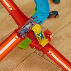Nessiworld HPC07 Hot Wheels Neon Yarışlar Çoklu Yarış Heyecanı Pist Seti