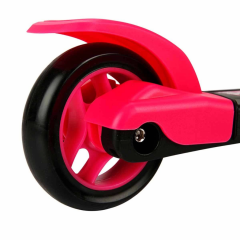 Nessiworld  HelloKitty3TekerlekliTwistableScooter