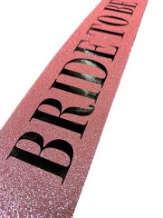 NessiWorld Pembe Üzeri Siyah Kalın Bride To Be Yazılı Simli Işıltılı Kuşak Kemer 10x80 cm