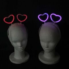 Nessiworld  Glow Stick Karanlıkta Yanan Fosforlu Kalp Taç 12 Adet