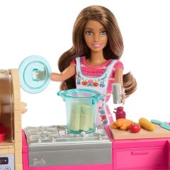 Nessiworld  JCT06 Teresa ve Mutfağı Oyun Seti - Barbie and Teresa Recipe for Friendship