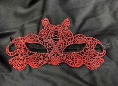 Nessiworld  Kırmızı Dantel Masquerade Maskesi Çift Taraflı 10 No