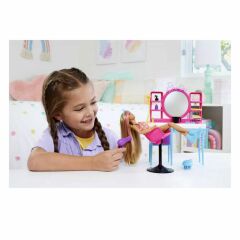 Nessiworld HKV00 Barbie Muhteşem Kuaför Oyun Seti