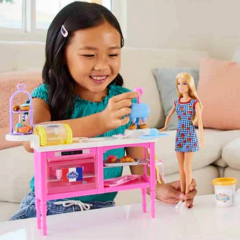 NessiWorld Barbie'nin Eğlenceli Kafesi Oyun Seti HJY19