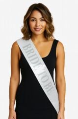Nessiworld Beyaz Saten Üzerine Kalın Gümüş Yazılı Bride To Be Kuşağı