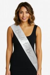 Nessiworld Beyaz Saten Üzerine El Yazısı İtalik Gümüş Bride To Be Kuşağı