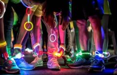 NessiWorld Karanlıkta Yanan Parlayan Fosforlu Glow Stick Çubuk Bileklik 50 Adet